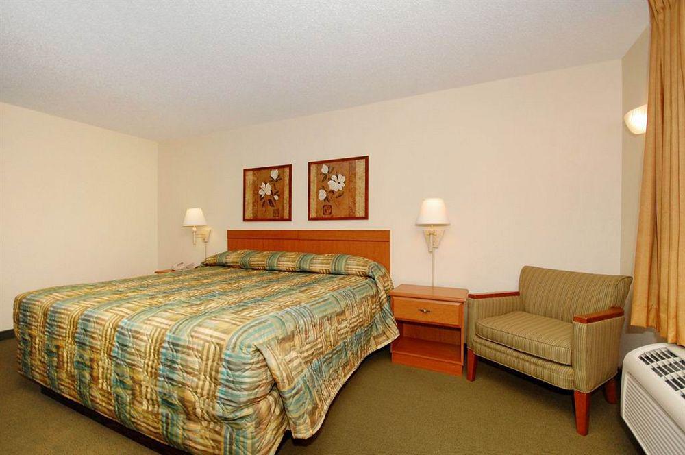 Welcome Suites-O'Fallon Bagian luar foto