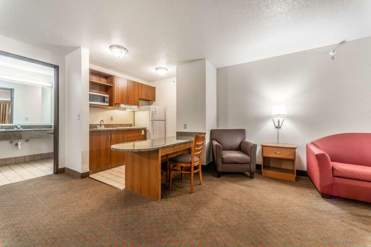 Welcome Suites-O'Fallon Bagian luar foto