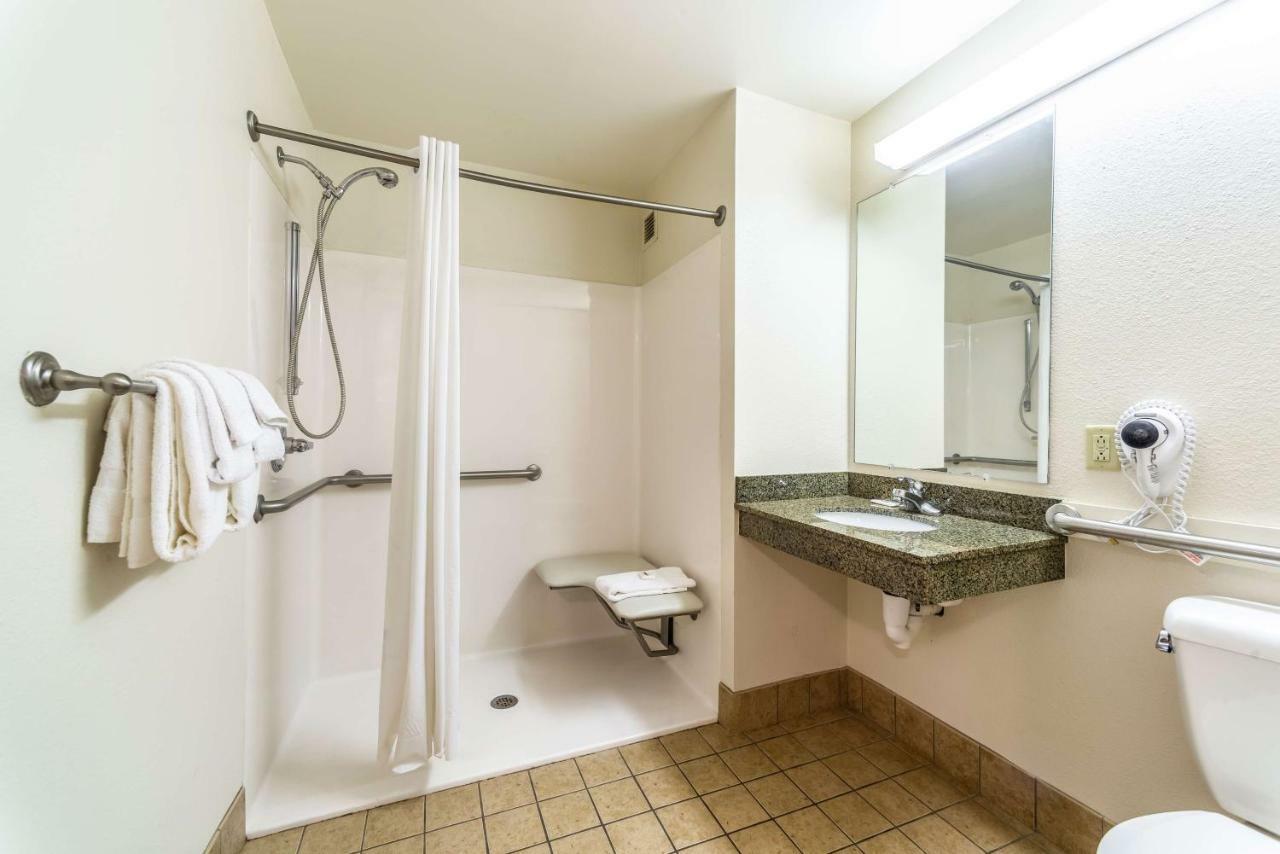 Welcome Suites-O'Fallon Bagian luar foto
